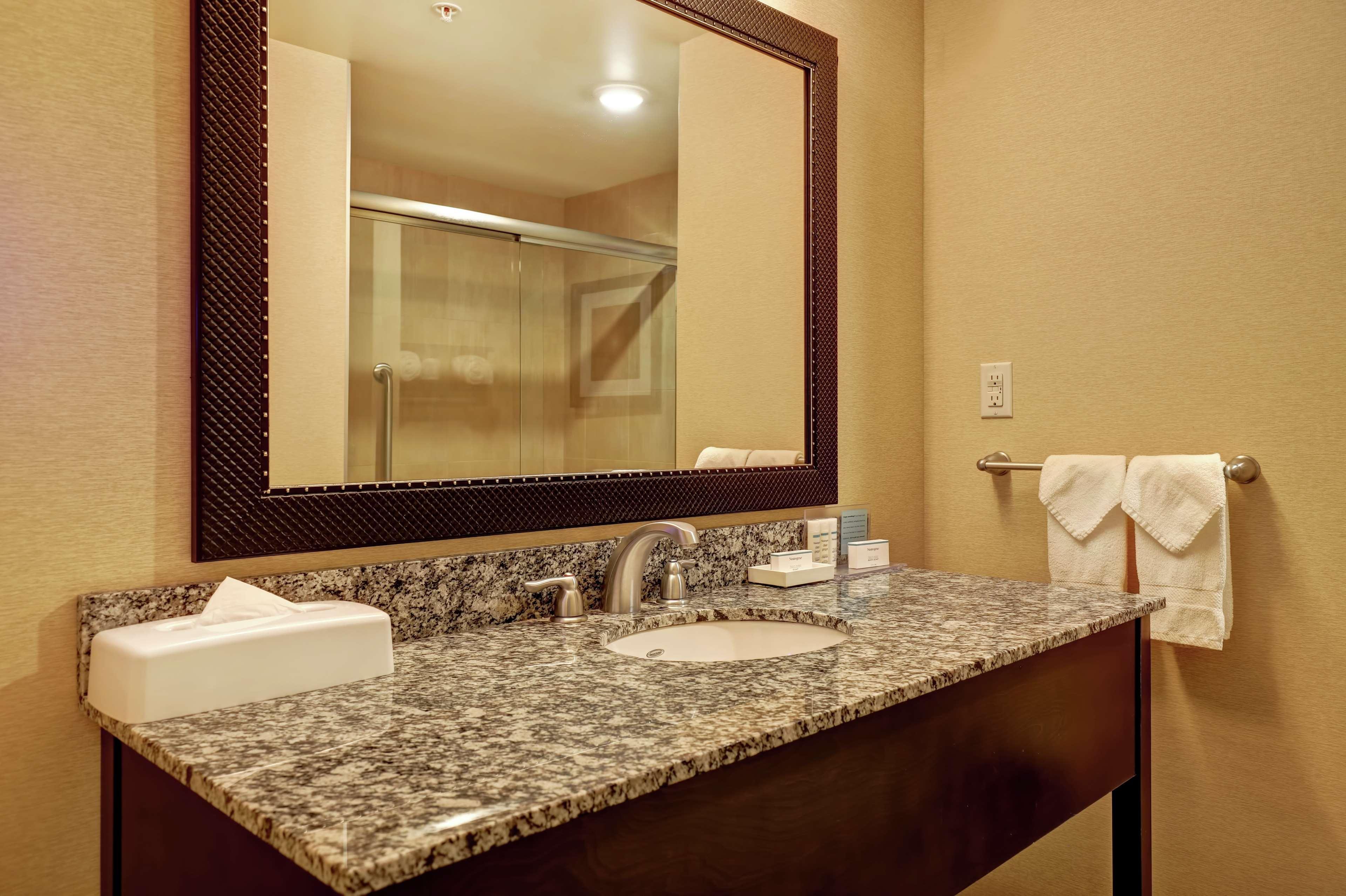 Hampton Inn By Hilton Chilliwack Buitenkant foto