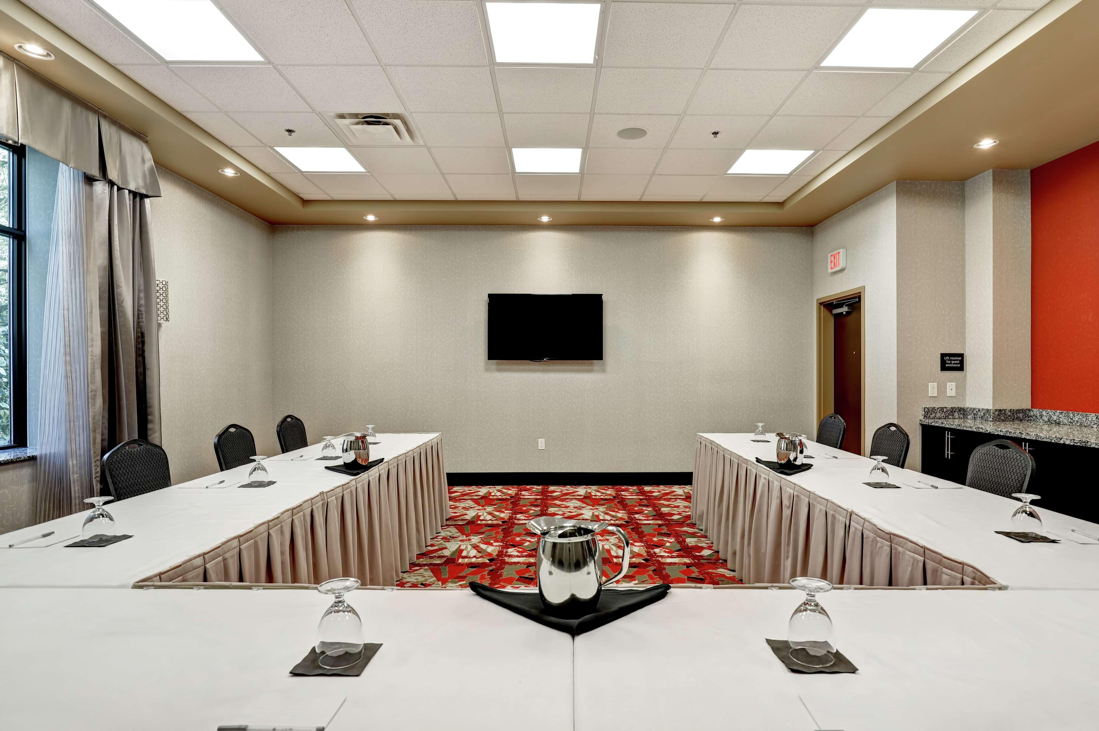 Hampton Inn By Hilton Chilliwack Buitenkant foto